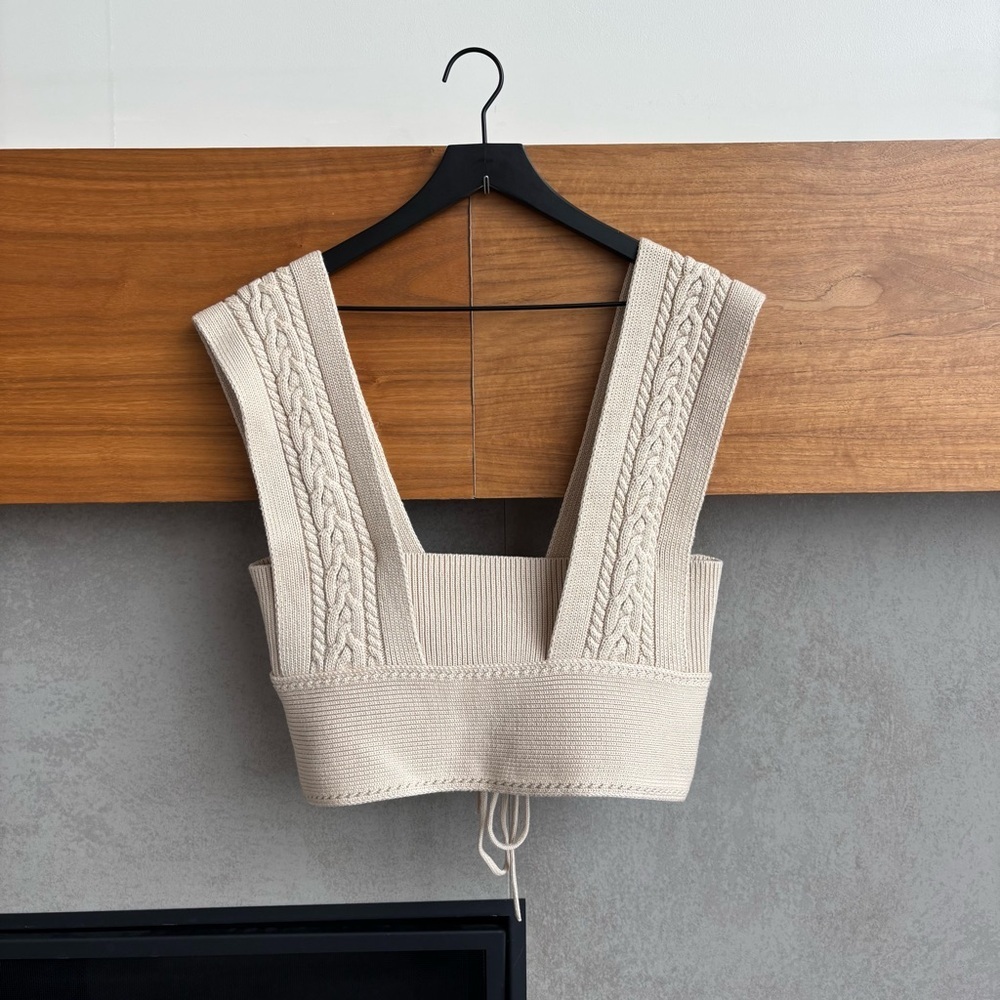 NWOT YARGICI Knitwear Crop Top, Size L